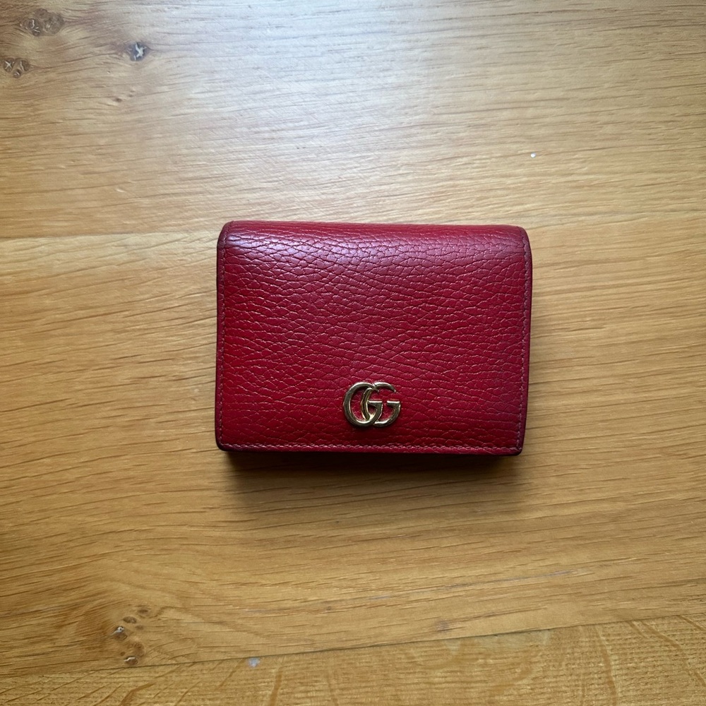Gucci red leather folding wallet